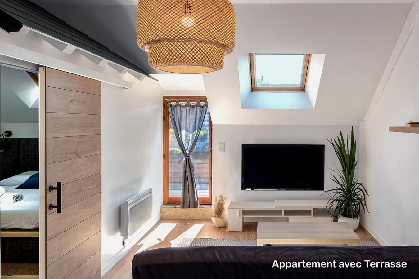 Maya Appartements & Suites Cosne-Cours-Sur-Loire Bagian luar foto