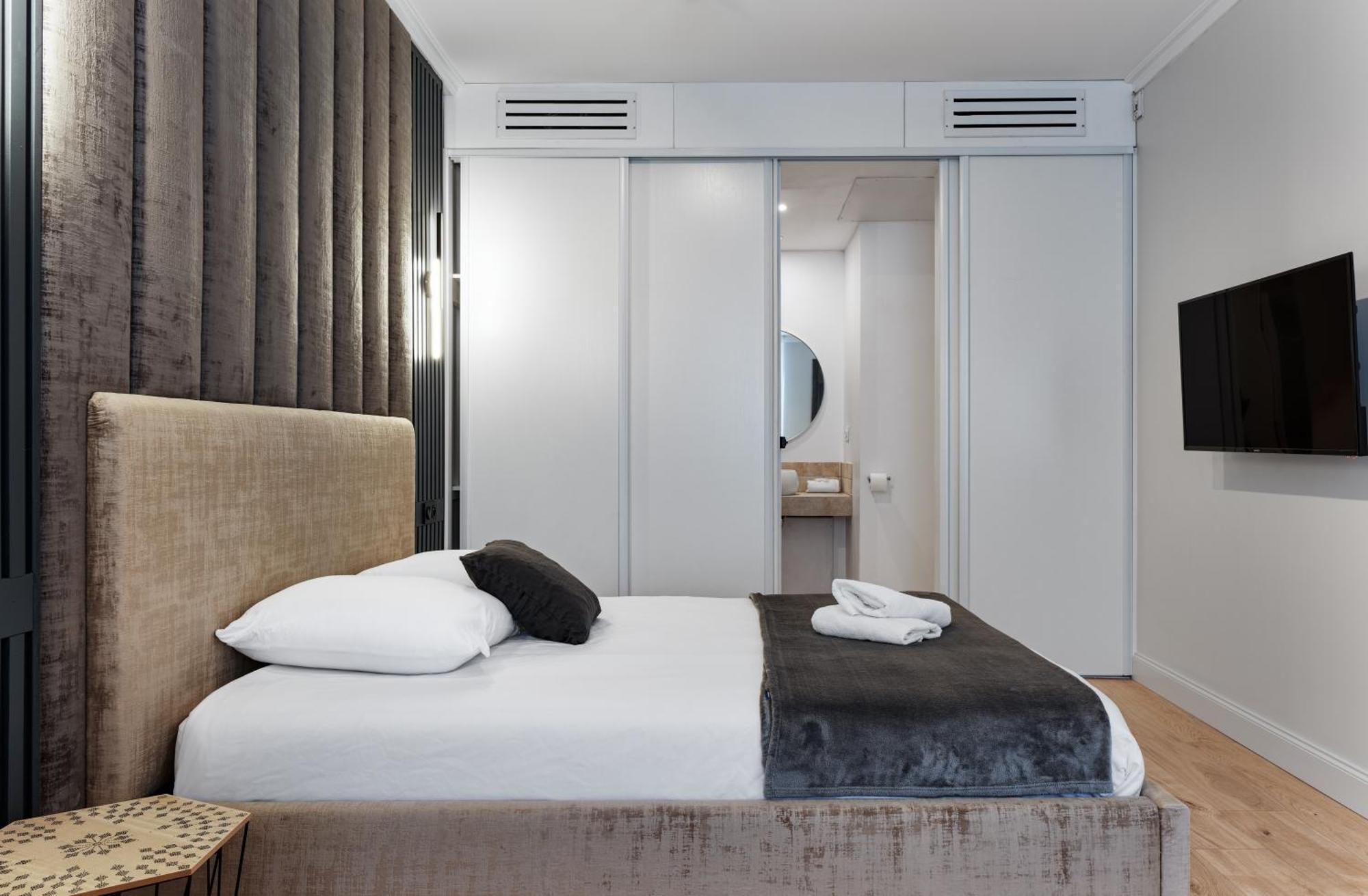 Maya Appartements & Suites Cosne-Cours-Sur-Loire Bagian luar foto