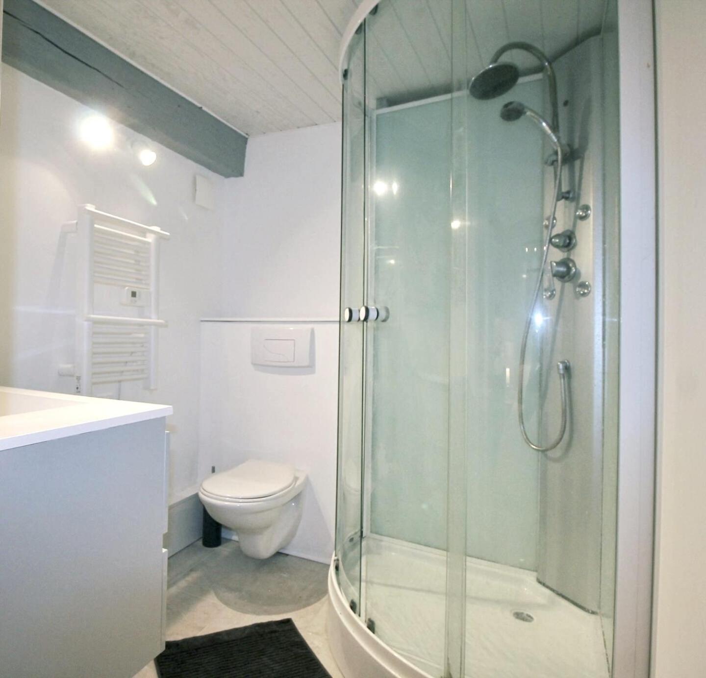 Maya Appartements & Suites Cosne-Cours-Sur-Loire Ruang foto
